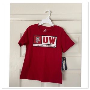 Kids University Of Wisconsin Tee T Shirt x 2 Team Athletics